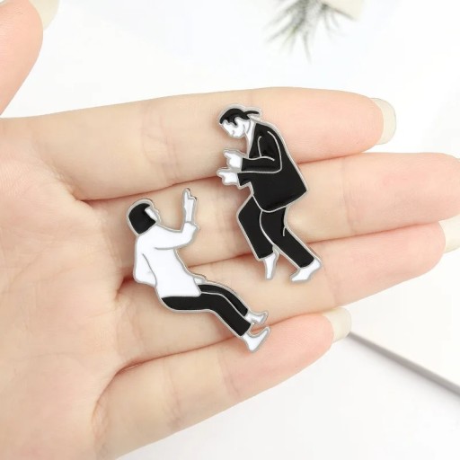 PIN METAL BODGE PULP FICTION VINCENT VEGA MIA WALLACE DANCE 2 ks