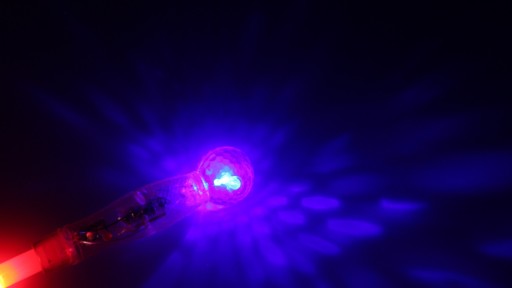 SVIETIACI PRUTIEK HVIEZDA žiari disco guľa FARBY