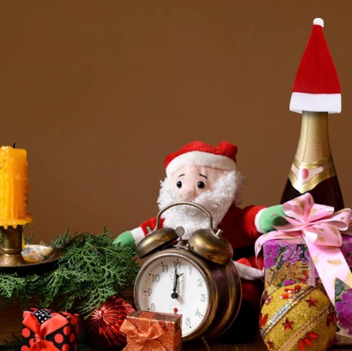 10 kusov dekoračných SANTA ČIAPKOV na fľaše, VIANOČNÁ DEKORÁCIA