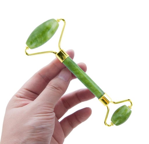 ROLEČOVÝ MASÁŽER JADE KAMEŇ NA TVÁR + GUA SHA