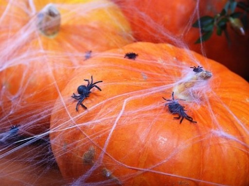 Halloweenska pavučina, oranžová, 60g