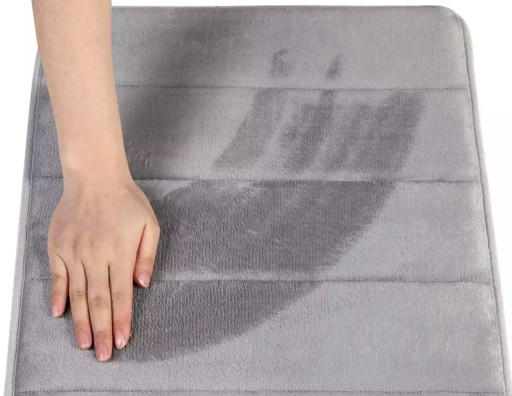 MÄKKÝ, PROTIŠMYKOVÝ, ABSORPČNÝ KÚPEĽŇOVÝ koberček