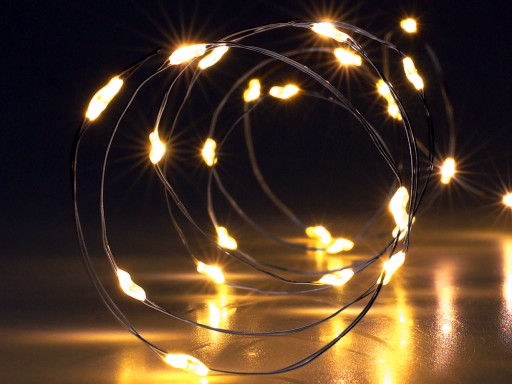 Osvetlenie vianočného stromčeka girlanda na batérie 80 LED svetiel TEPLÁ BIELA - 395 cm