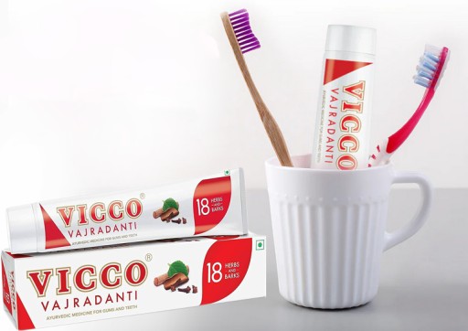 PRÍRODNÁ VICCO PASTA PRE CITLIVÉ ZUBY A ĎASNÁ BEZ FLUORIDU, CUKRU