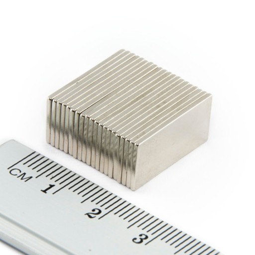 NEODYMOVÝ TANIEROVÝ MAGNET 20x10x1 SILNÝ - 10 KS