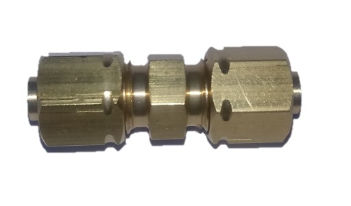 KONEKTOR BRZDOVÉHO POTRUBIA bez zalisovania 4,75 mm