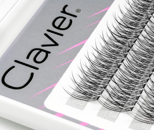 Svetlé trsy mihalníc Clavier Vshape – lastovičník 12 mm