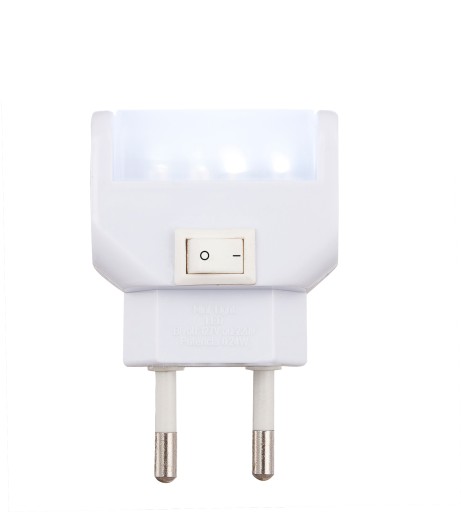 Zásuvná nočná lampa do zásuvky CHASER Globo