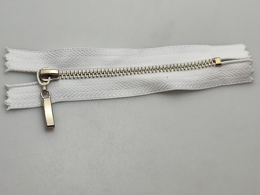 Zips, kovový jazdec, nerozoberateľný #3, biely, 10 cm