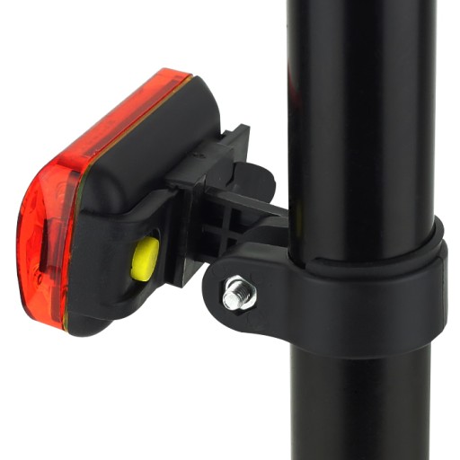 CYKLISTICKÁ LAMPA ZADNÁ LAMPA 30lm + BATÉRIE