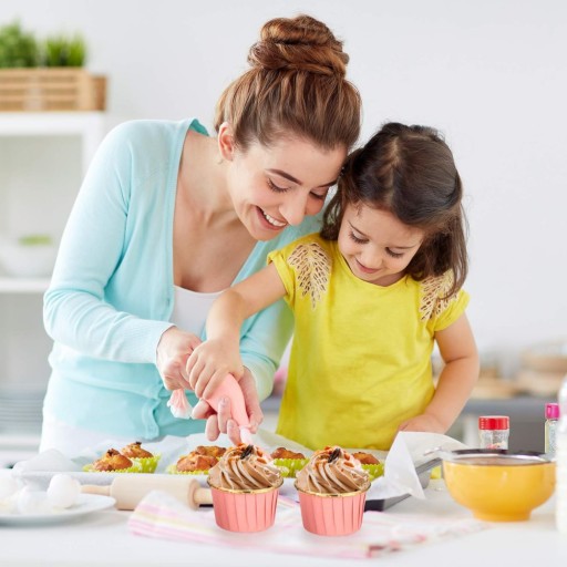 12 KS KOŠÍKY NA MUFFIN KOŠÍKY NA MUFFIN PREMIUM FORMÁT
