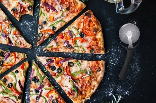 Nôž na pizzu, okrúhly nôž na krájanie pizze, ryhovací nôž