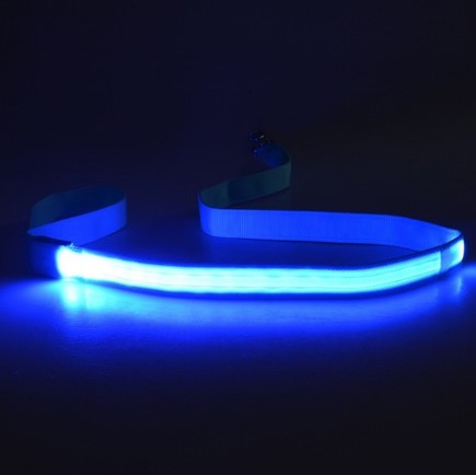 SVIETIACE LED USB vodítko pre psa, MODRÉ, 120 cm