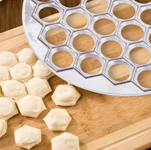 Forma na halušky 3cm / Pierogi 37 Formičky na halušky.