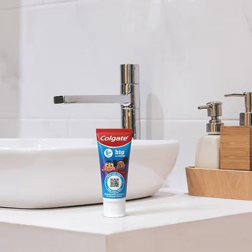 Colgate Big Kids' Smiles detská zubná pasta (6-9 rokov) 50 ml