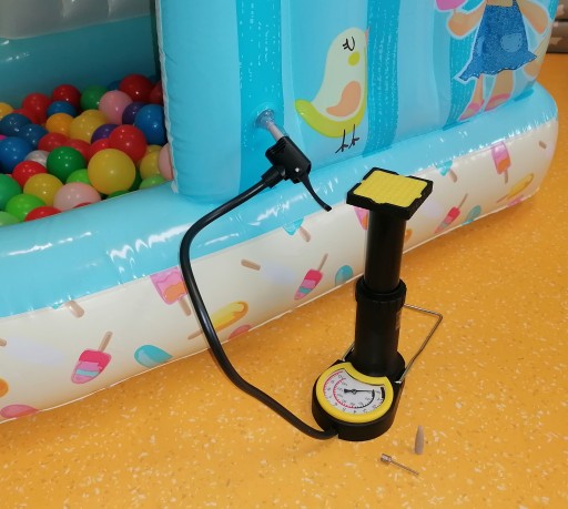 Mini nožná pumpa na bicykel, autíčko, hrot