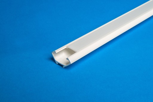 BIELY ROHOVÝ PVC PROFIL na LED pásy 1m + LAMPA