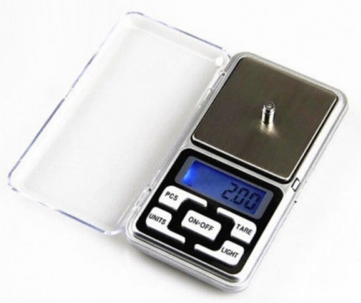 VÁHA ELEKTRONICKÝCH ŠPERKOV 500G/0,1 + BATÉRIE