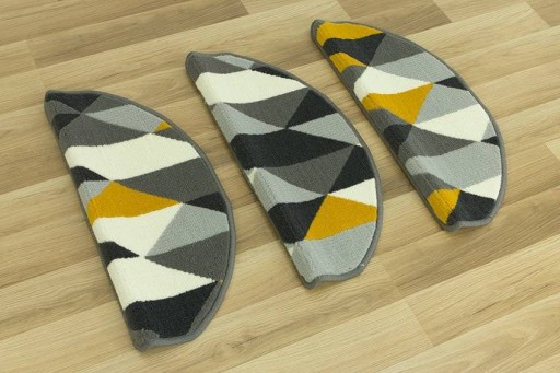 ŽLTOSÉ POKRÝVKY NA SCHODY TROJUHOLNÍKOVÉ KOBERCE 60 cm x 24 cm + 3 cm