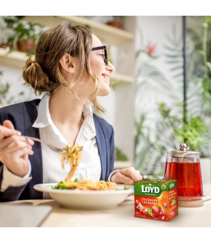 Ovocný čaj Jahoda Rebarbora Ovocný výkon teplý a studený LOYD 20 t.