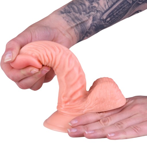 Penis, realistické dildo s prísavkou a semenníkmi