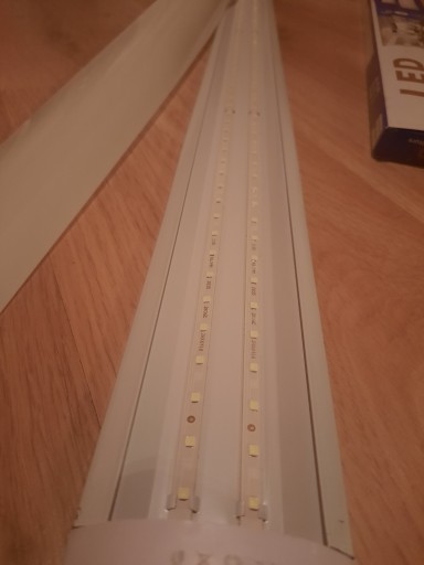 LED garážové svietidlo, dielenské svietidlo, 60cm, 18W