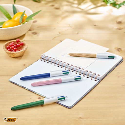 BIC 4COLORS DREVENÝ ŠTÝL AUTOMATICKÁ GUĽAČKA 4 FARBY DREVENÁ ŠKOLA