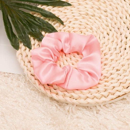 HRUBÁ VLASOVÁ GUMA SCRUNCHIE LED SVIETEĽNÁ 5x