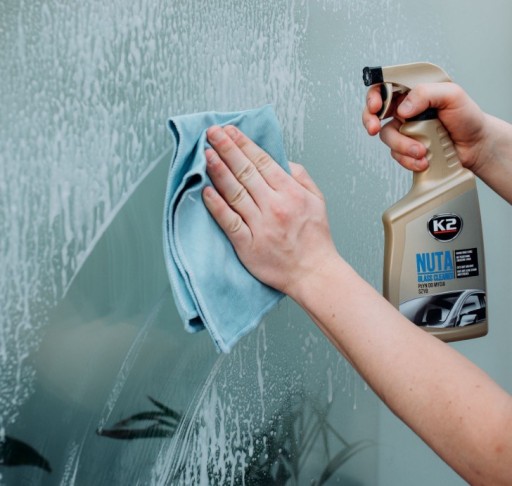 K2 NUTA TEKUTINY NA ČISTENIE ČELNÉHO SKLA A ZRKADIEL 770 ml