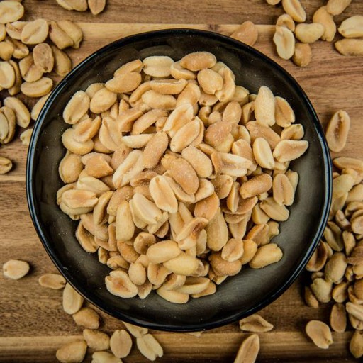 PRAŽENÉ SOLENÉ ARAŠIDY 500g orieškov