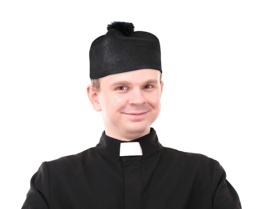 Čiapka biretta k oblečeniu kňaza kňaza biskupa