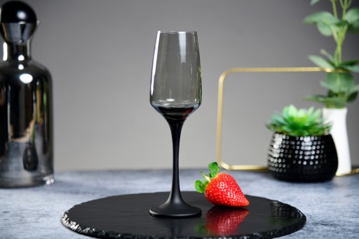 Pohár na šampanské 210ml Polnočná čierna