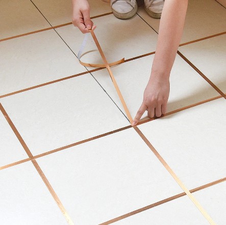 Páska dekoračná páska dekoračná samolepiaca zlatý dekor 0,5 cm x 50 m