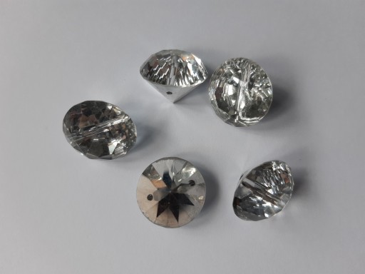 Čalúnický gombík s otvorom cez kryštál, 20mm