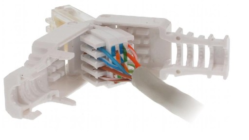 Samosvorná modulárna sieťová zástrčka RJ45 CAT5