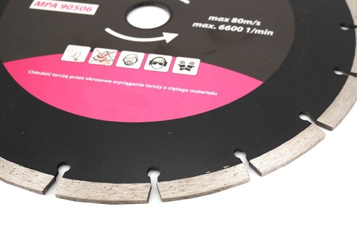 SEGMENTOVANÝ DIAMANTOVÝ KOTÚČ 180 mm pre rezanie za sucha