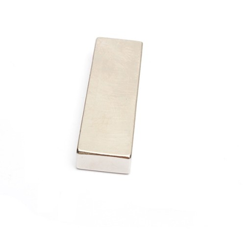 NEODYMOVÉ MAGNETY 40x10x5 mm SILNÝ TANIER
