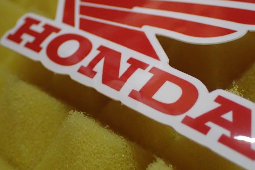 NÁLEPKA S LOGOM HONDA 7,4 x 6 cm