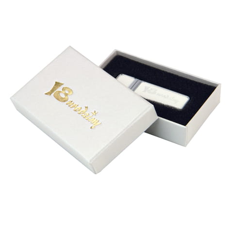 POUZDRO NA USB PENDRIVE 18. NARODENINY - IPG/BU
