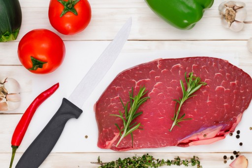 SADA STEAKOVÝCH NOŽOV 10ks na gril, zúbkovaná čepeľ, nerez