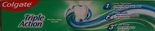 Colgate Triple Action s originálnou mätou 75ml trojfarebná