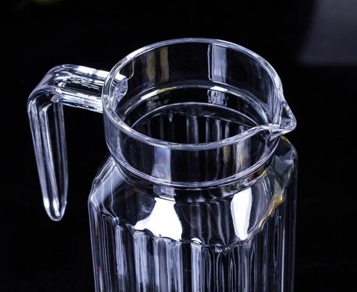 džbán s viečkom na VODU ŠŤAVU LIMONÁDOVÉ POHÁRKO 1,8L