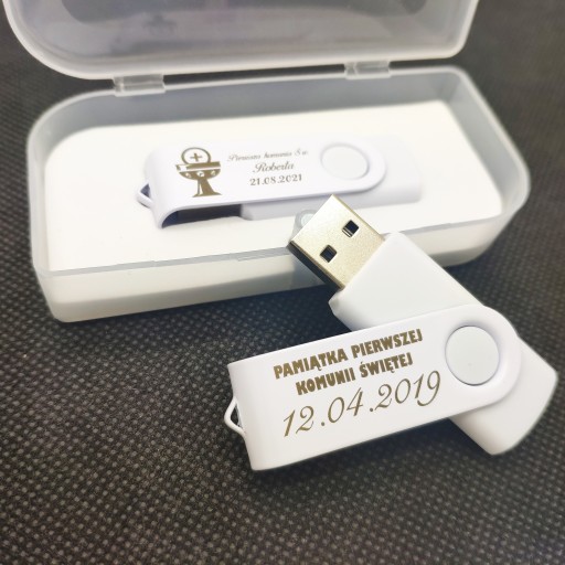 Pendrive 4 GB 2.0 suvenír 1. sväté prijímanie + KRABIČKA