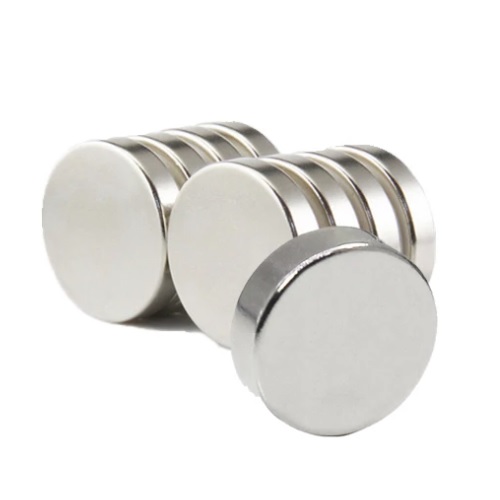 NEODYMIOVÉ MAGNETY NEODYMOVÉ MAGNETY 8X2MM 10KS