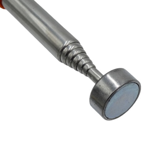 Teleskopický magnetický uchopovač pre 60 cm obrobky
