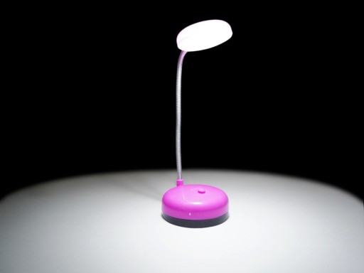 FLEXIBILNÁ LED LAMPA DO ŠKOLY