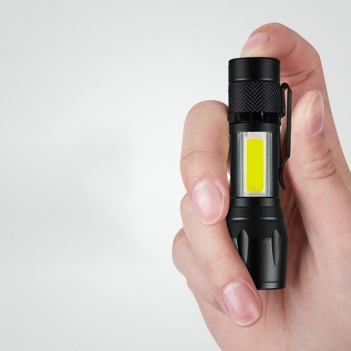 TAKTICKÉ LED SVETLO ZOOM BOČNÝ CLIP COB REFLEKTOR NABÍJACÍ USB