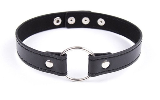 SEXY CHOKER S PRSTEŇOM