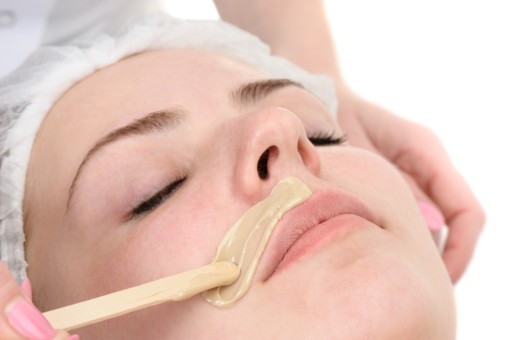 Tvrdý vosk ItalWax Glowax 100g bikiny na tvár