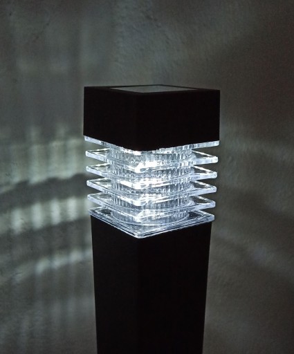 Záhradná solárna lampa LED solárna lampa